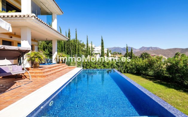 Wiederverkauf - Villa - Marbella - La Mairena