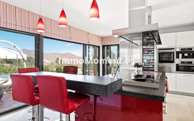 Wiederverkauf - Villa - Marbella - La Mairena