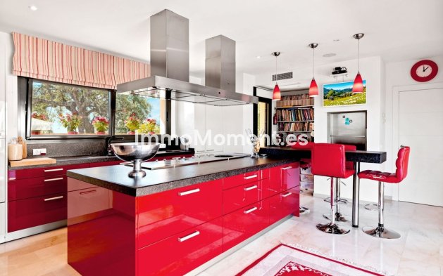 Wiederverkauf - Villa - Marbella - La Mairena