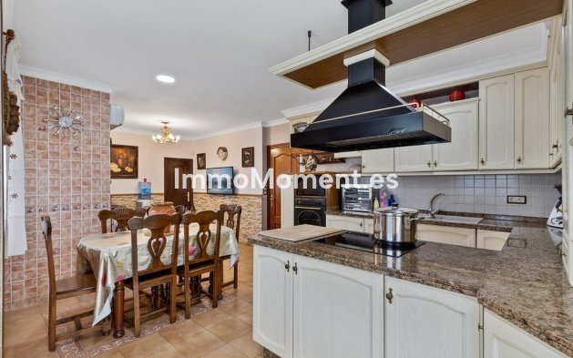 Resale - Villa - Mijas - Mijas Centro