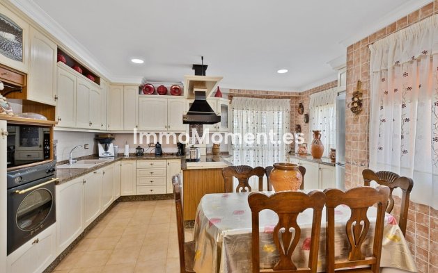 Resale - Villa - Mijas - Mijas Centro