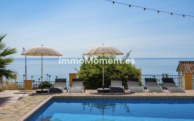 Revente - Villa - Estepona  - Estepona Centro