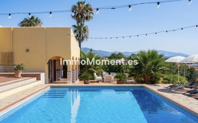 Revente - Villa - Estepona  - Estepona Centro