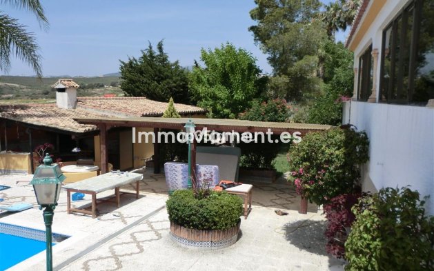 Wiederverkauf - Villa - Estepona  - Estepona Centro