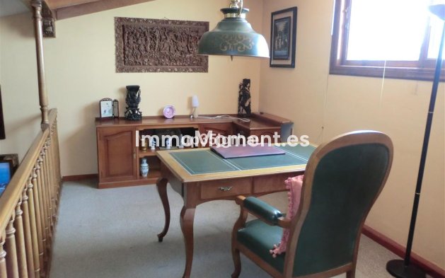 Wiederverkauf - Villa - Estepona  - Estepona Centro