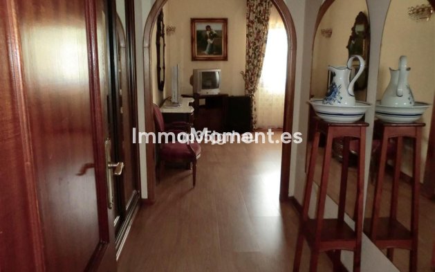 Wiederverkauf - Villa - Estepona  - Estepona Centro