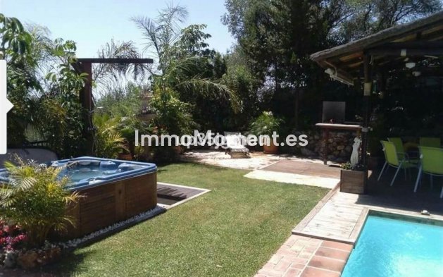 Wiederverkauf - Wohnung - Estepona  - Estepona Centro