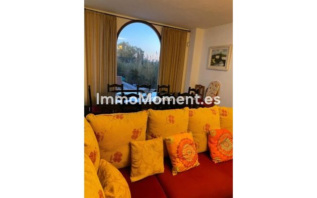 Bestaande woning - Villa - Estepona  - Estepona Centro