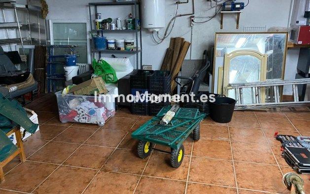 Bestaande woning - Villa - Estepona  - Estepona Centro