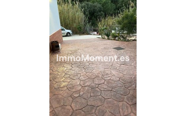 Bestaande woning - Villa - Estepona  - Estepona Centro