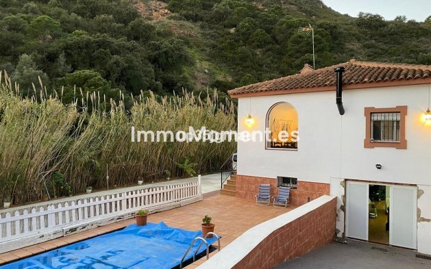 Bestaande woning - Villa - Estepona  - Estepona Centro