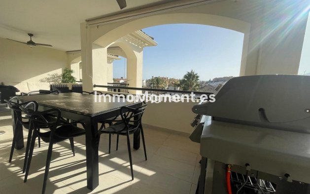 Resale - Apartment - Estepona - Selwo