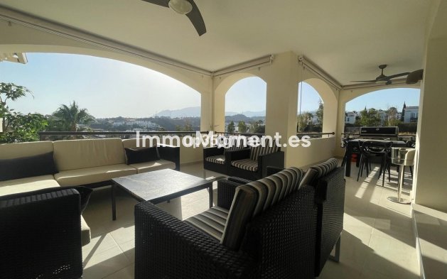 Resale - Apartment - Estepona - Selwo