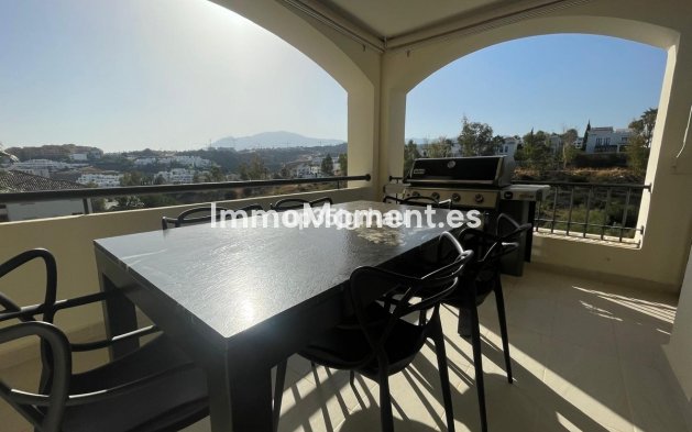 Resale - Apartment - Estepona - Selwo