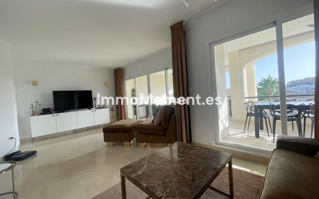 Resale - Apartment - Estepona - Selwo