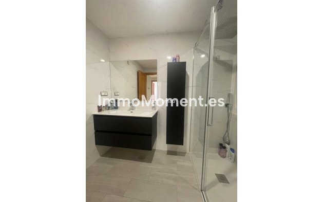 Revente - Appartement - Estepona  - Selwo