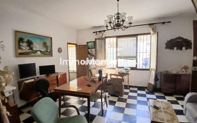 Wiederverkauf - Villa - Estepona  - Estepona Centro