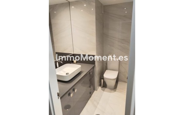 Revente - Appartement - Estepona  - Estepona Centro