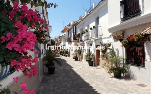 Wiederverkauf - Wohnung - Estepona  - Estepona Centro