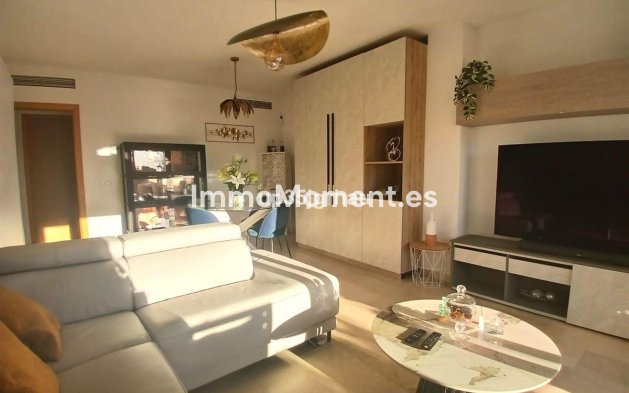 Wiederverkauf - Wohnung - Estepona  - Estepona Centro