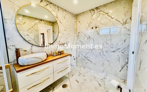 Wiederverkauf - Wohnung - Marbella - Nueva Andalucía