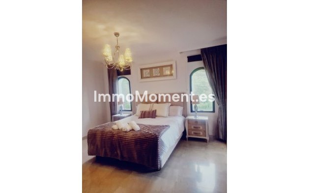 Reventa - Villa independiente - Estepona  - New Golden Mile