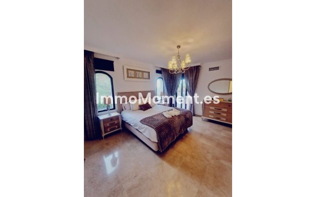 Reventa - Villa independiente - Estepona  - New Golden Mile