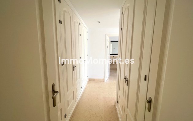 Reventa - Apartamento - Benahavís - Benahavís Centro