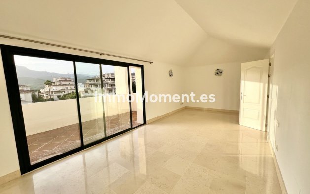Reventa - Apartamento - Benahavís - Benahavís Centro