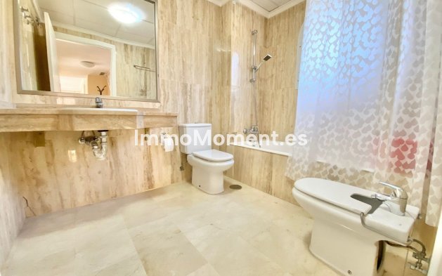 Wiederverkauf - Wohnung - Marbella - Elviria