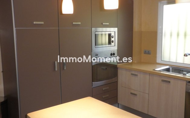 Revente - Maison mitoyenne - Estepona  - Estepona Centro