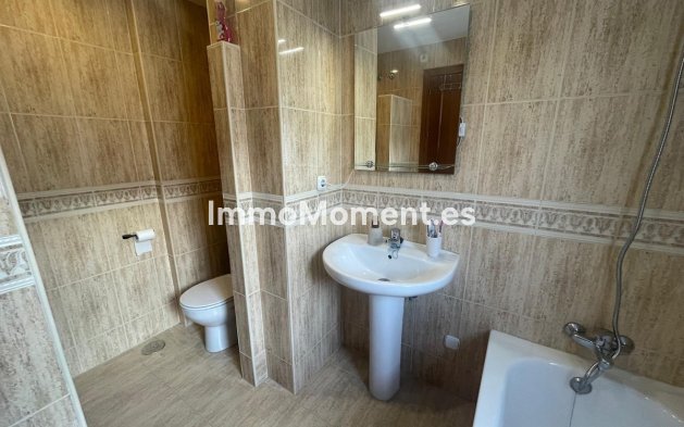 Wiederverkauf - Reihenhaus - Estepona  - Atalaya