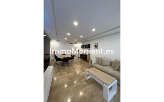 Revente - Appartement - Estepona  - Estepona Centro