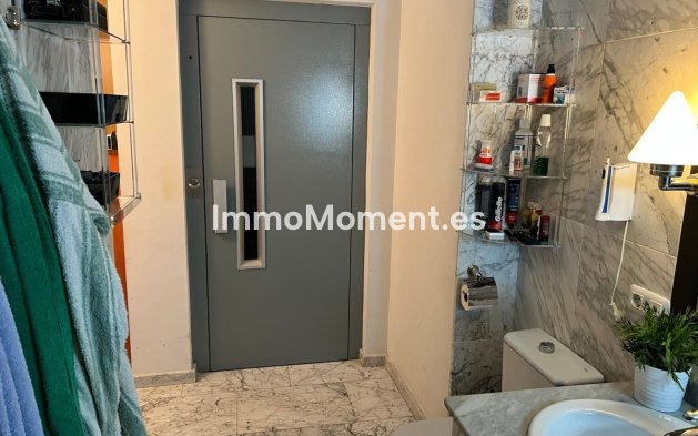 Wiederverkauf - Villa - Marbella - Nueva Andalucía