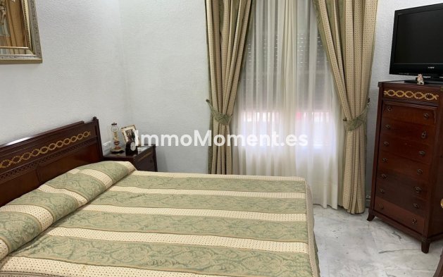 Wiederverkauf - Villa - Marbella - Nueva Andalucía