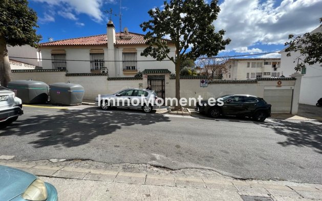 Wiederverkauf - Villa - Marbella - Nueva Andalucía