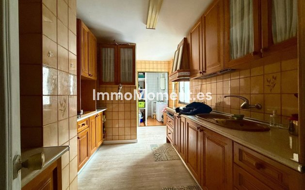 Wiederverkauf - Wohnung - Estepona  - Estepona Centro