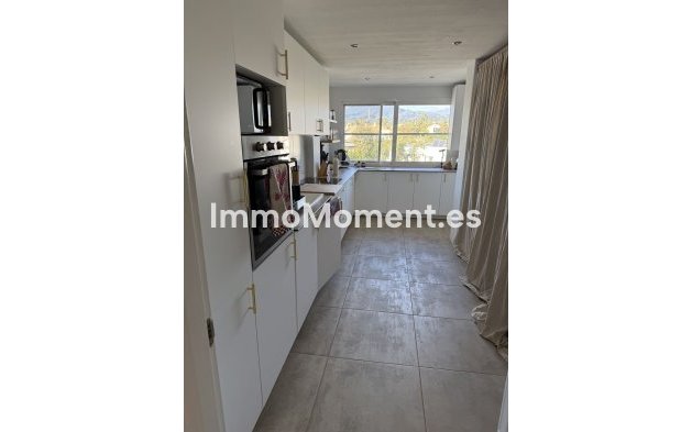 Revente - Appartement - Estepona  - Atalaya