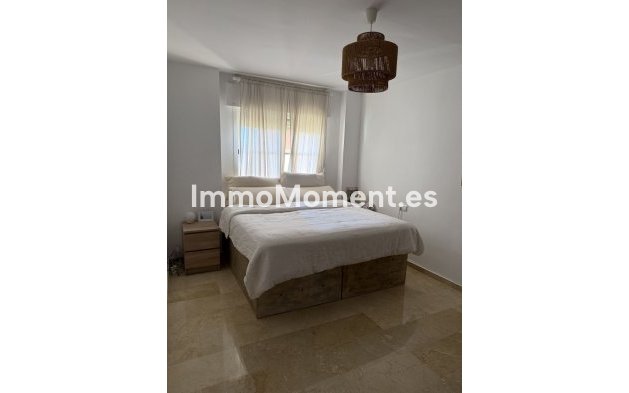 Revente - Appartement - Estepona  - Atalaya