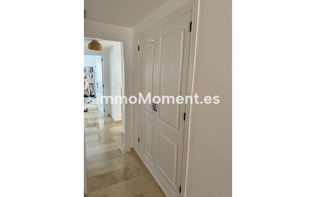 Revente - Appartement - Estepona  - Atalaya