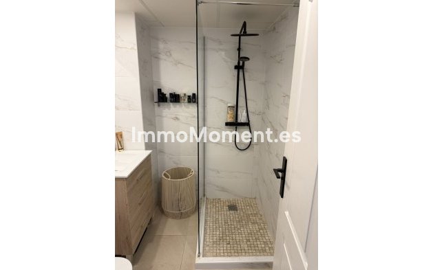 Revente - Appartement - Estepona  - Atalaya