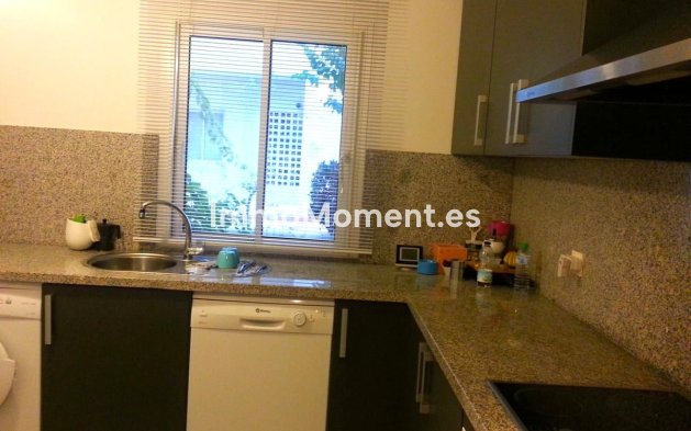 Wiederverkauf - Wohnung - Estepona  - Valle Romano