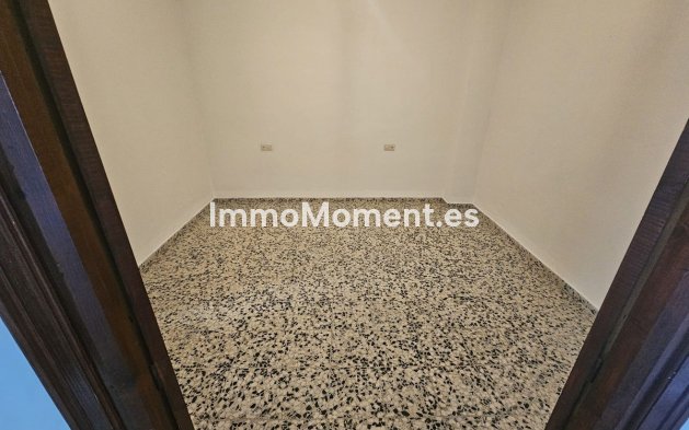 Reventa - Villa - Estepona  - Estepona Centro