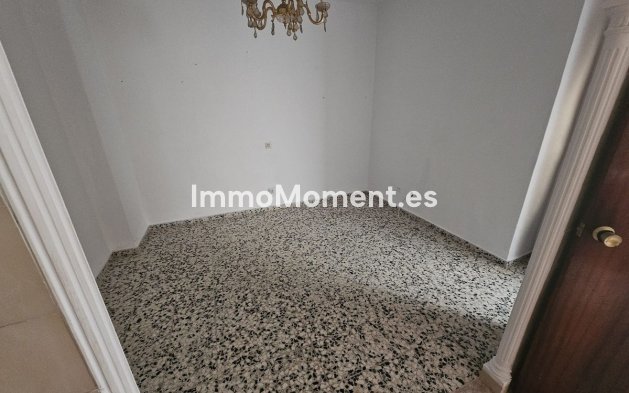 Reventa - Villa - Estepona  - Estepona Centro