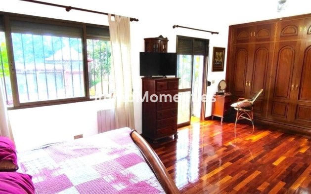 Resale - Villa - Marbella - Río Real