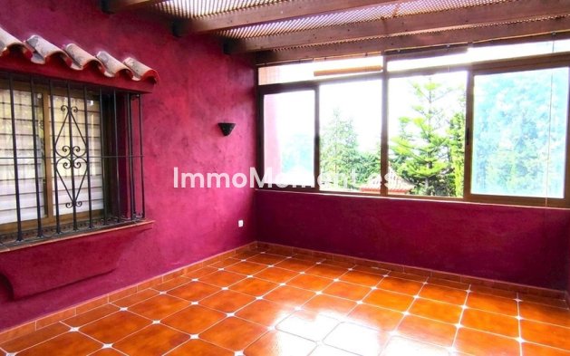 Resale - Villa - Marbella - Río Real