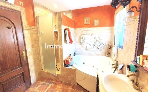 Resale - Villa - Marbella - Río Real