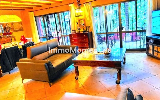 Resale - Villa - Marbella - Río Real