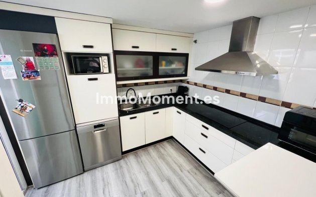 Wiederverkauf - Wohnung - Estepona  - Estepona Centro