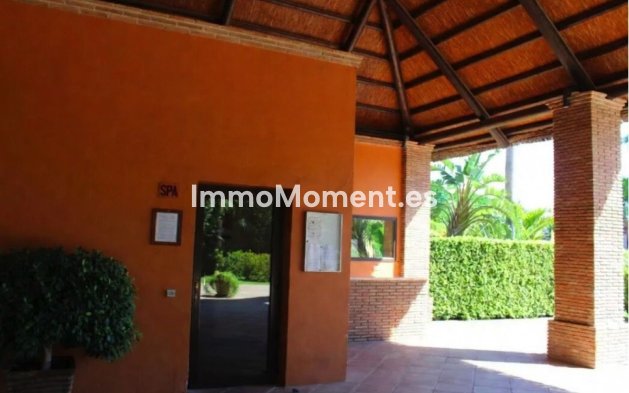 Wiederverkauf - Wohnung - Estepona  - Atalaya